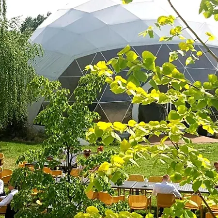 4元素法兰特奥罗德克会议与培训中心酒店 3*