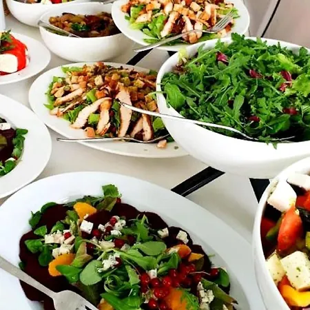 4 Zywioly Falenty Centrum Konferencyjne Frühstückspension