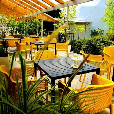 Frühstückspension 4 Zywioly Falenty Centrum Konferencyjne