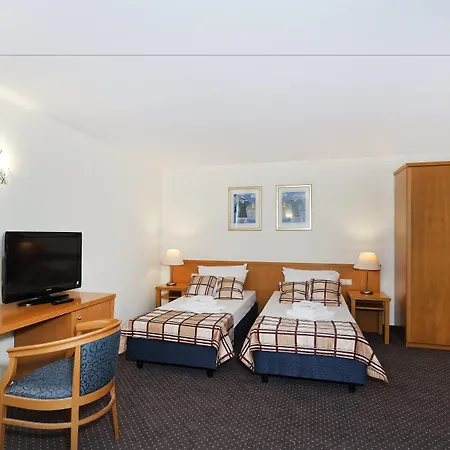 4 Zywioly Falenty Centrum Konferencyjne 3*