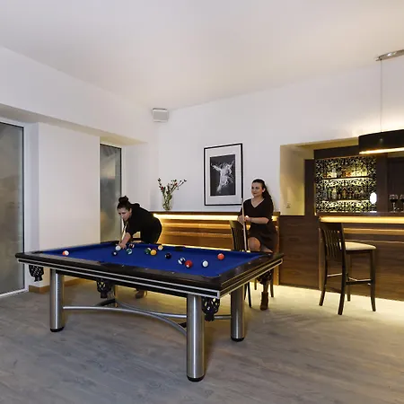 Frühstückspension 4 Zywioly Falenty Centrum Konferencyjne Raszyn