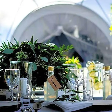 4 Zywioly Falenty Centrum Konferencyjne Frühstückspension 3*