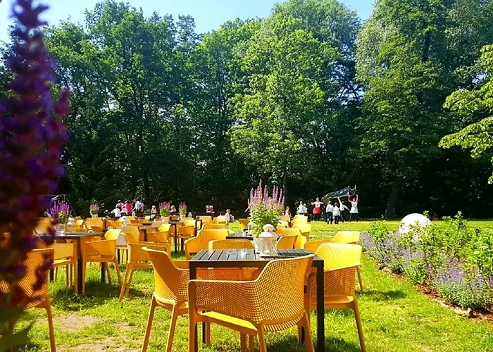 4 Zywioly Falenty Centrum Konferencyjne Bed & Breakfast