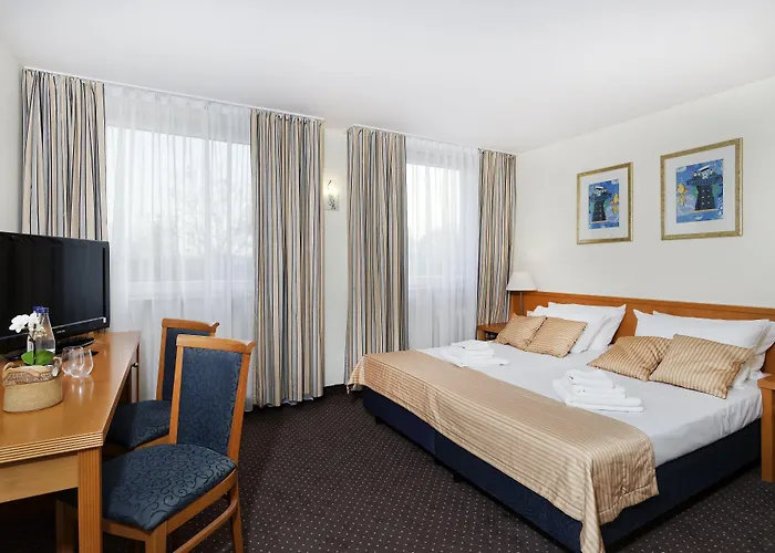 Panzió 4 Zywioly Falenty Centrum Konferencyjne