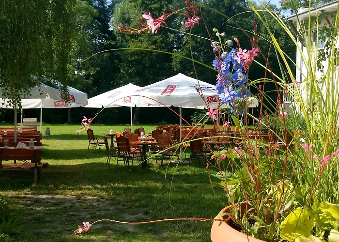 4 Zywioly Falenty Centrum Konferencyjne Bed & Breakfast Raszyn